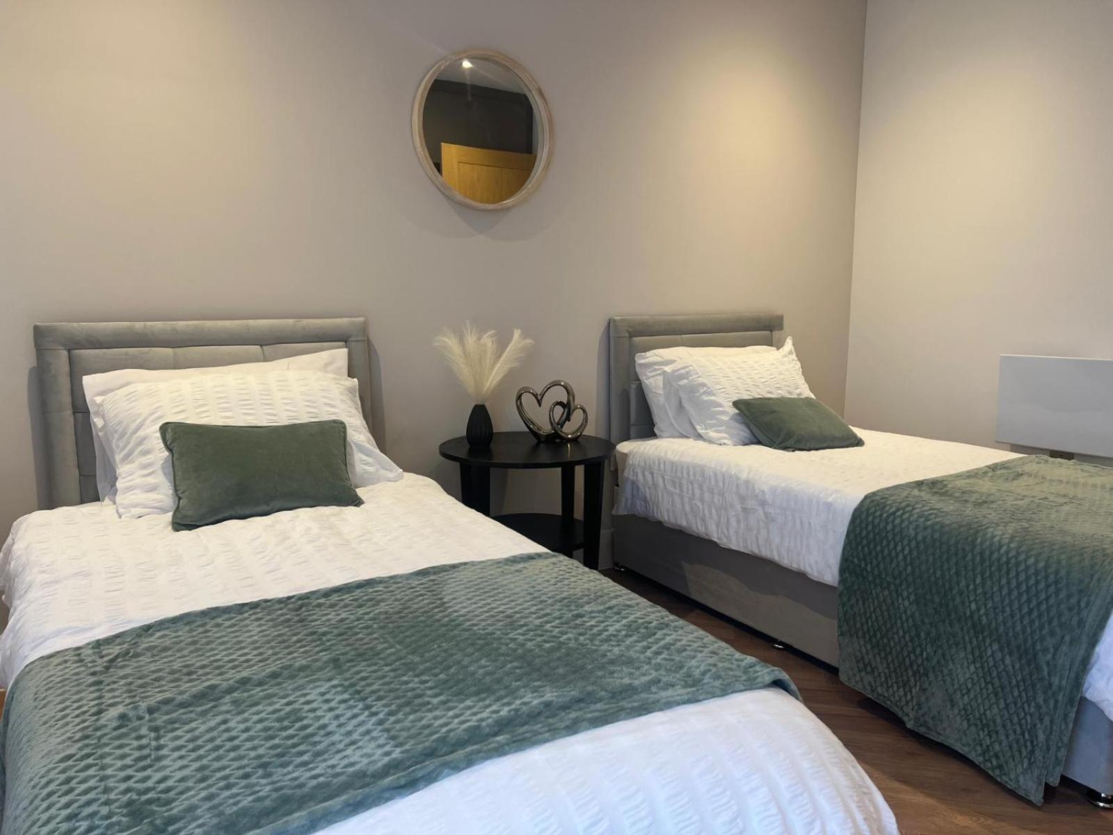 New 2 Bedroom Apartment Rickmansworth Town Centre Kültér fotó